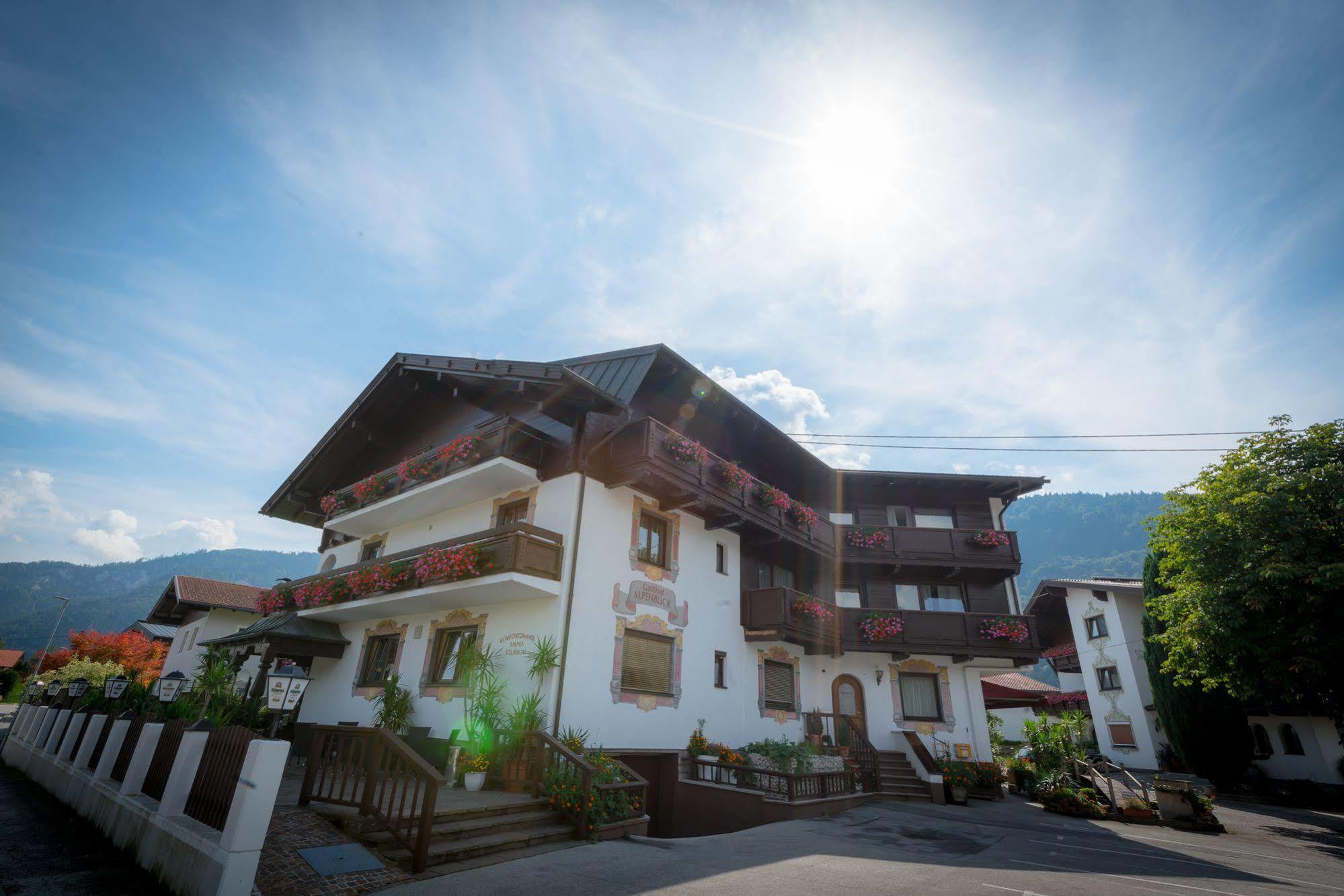 Gasthof Pension Alpenblick Radfeld Exterior photo